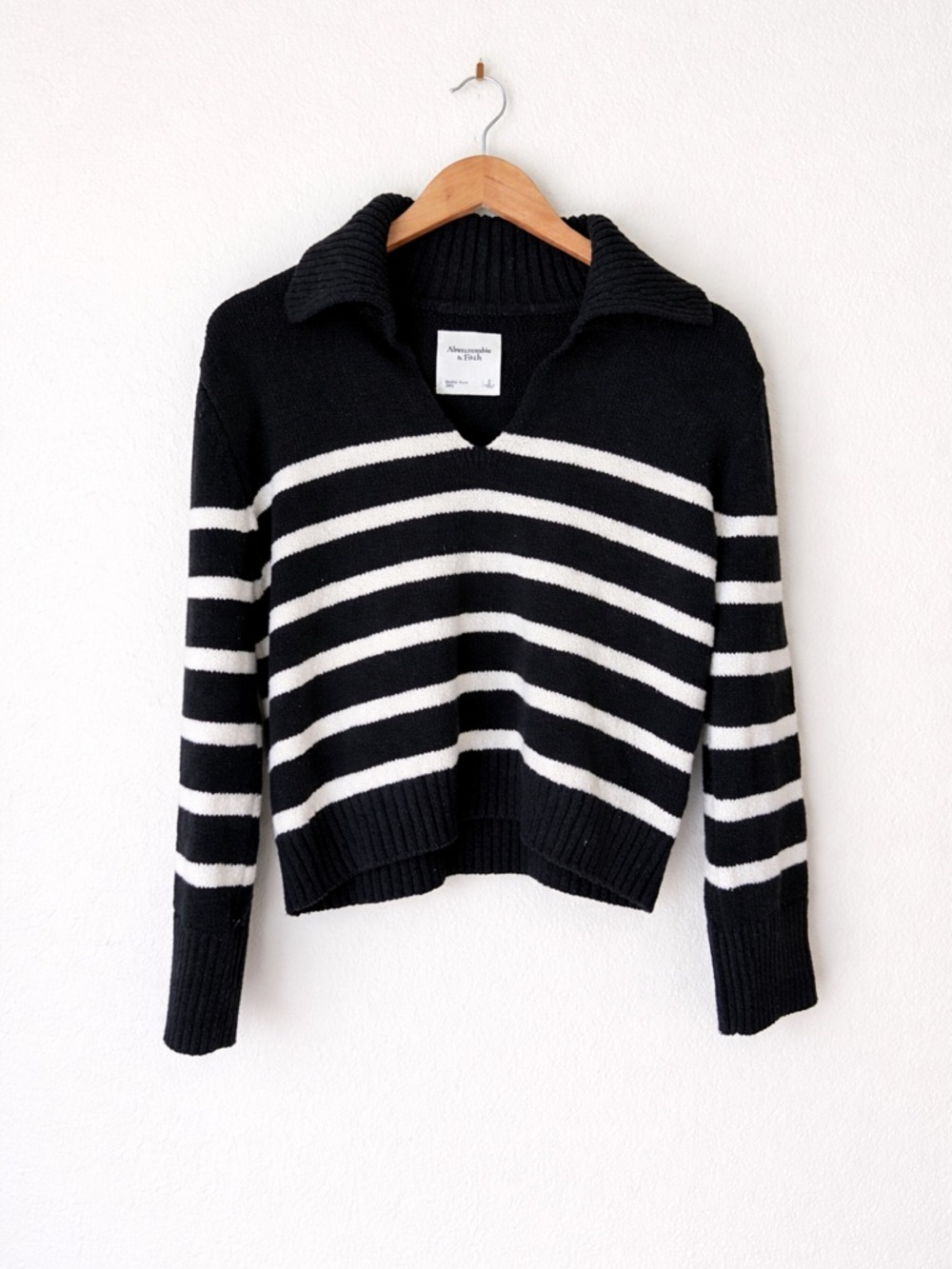 Abercrombie & Fitch Black White Striped Cropped Sweater Collared Pullover size S